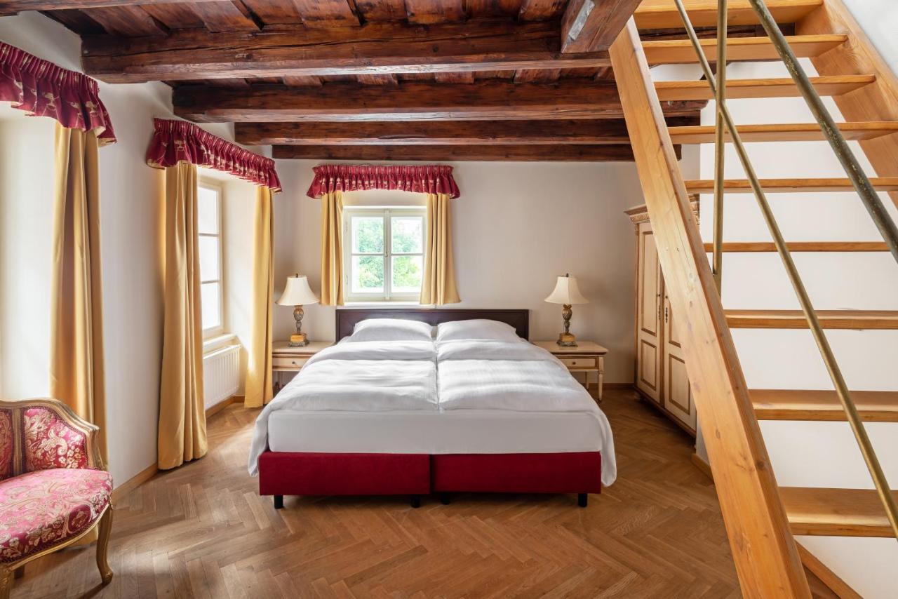 Lobster Aparthotel Praga