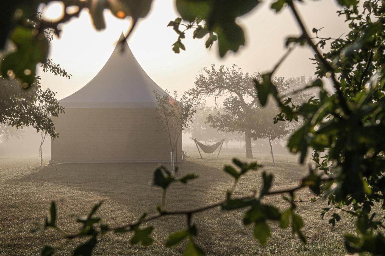 Luxury tent Pokojczech Pagoda
