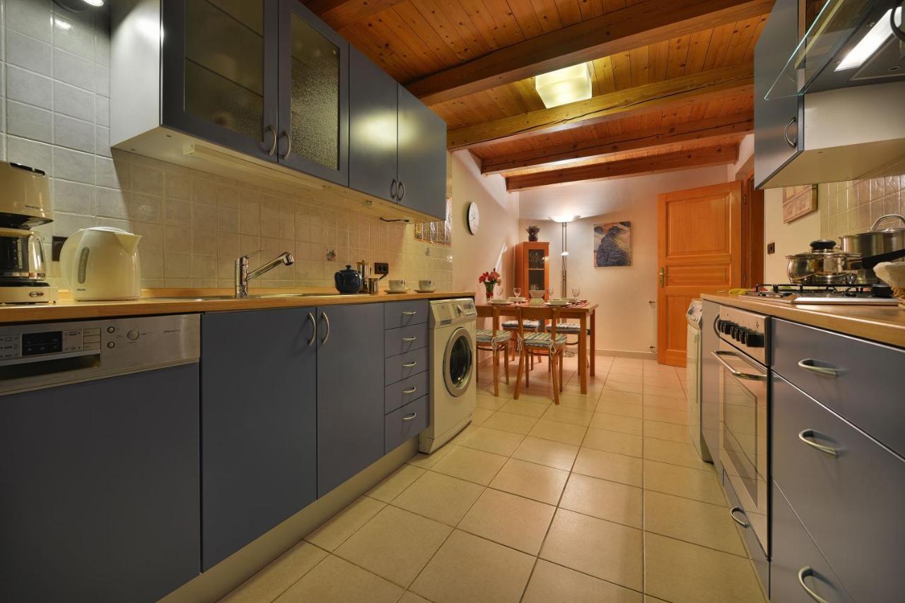 Old Town Tyn Appartement *