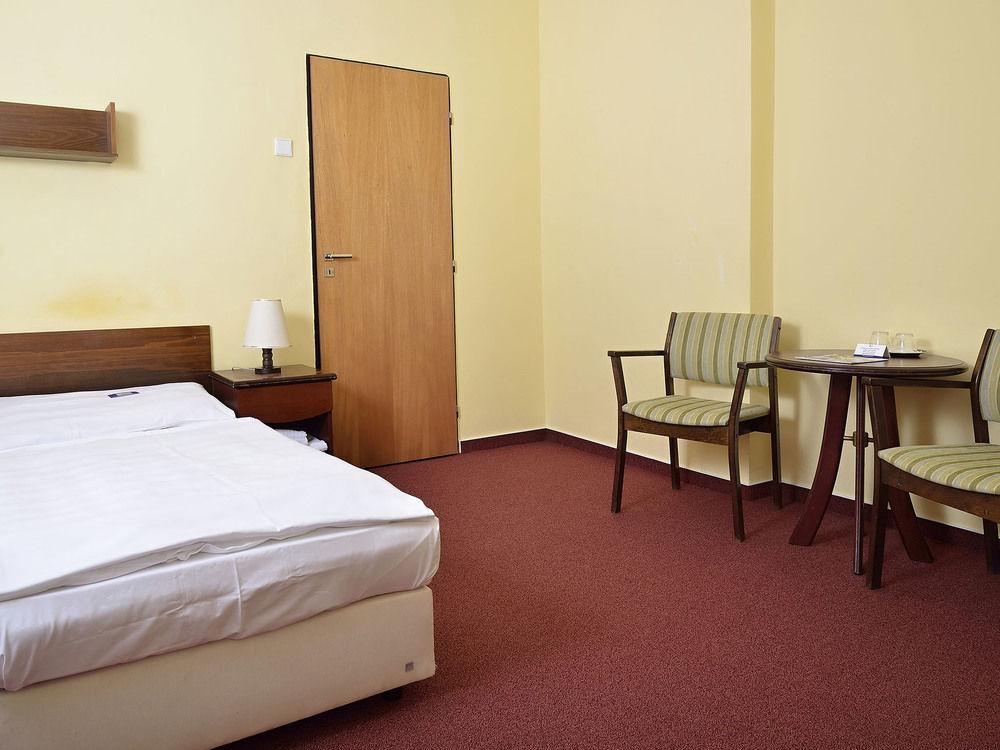 Ea Jasmin Otel