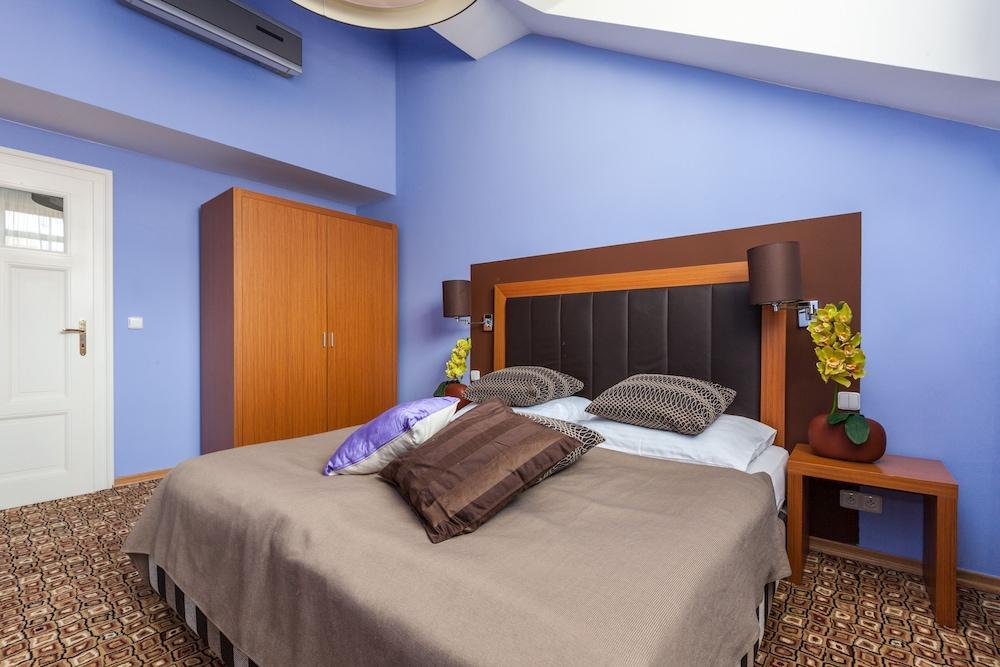 Emporio 4* Prague