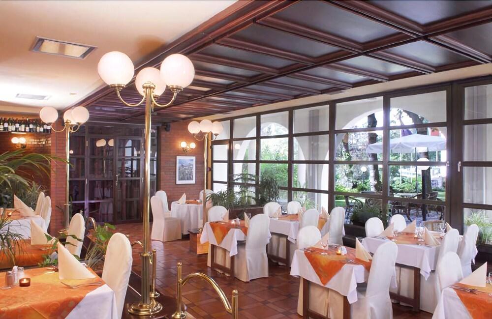 Hotel Na Zamecku