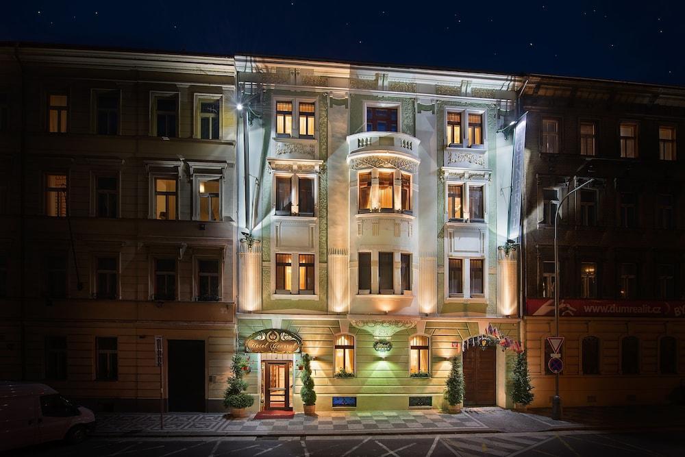 Hotel General Boutique & Wellness 5*