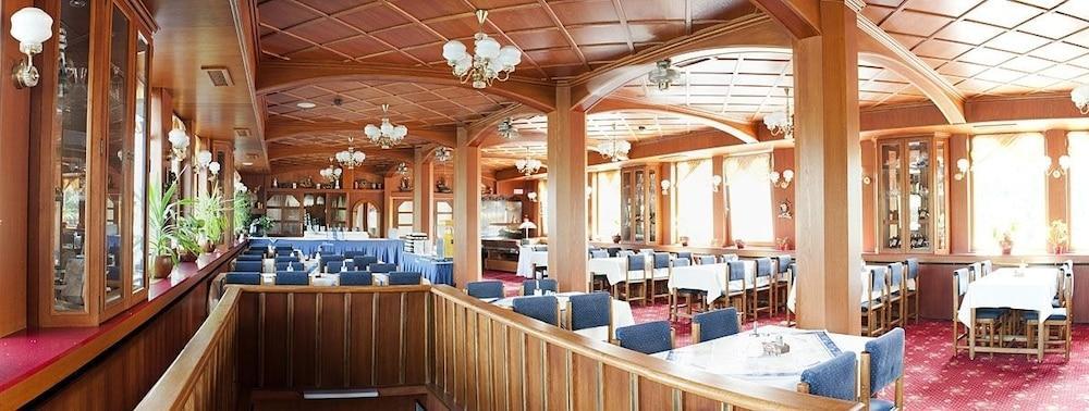 Botel Albatros