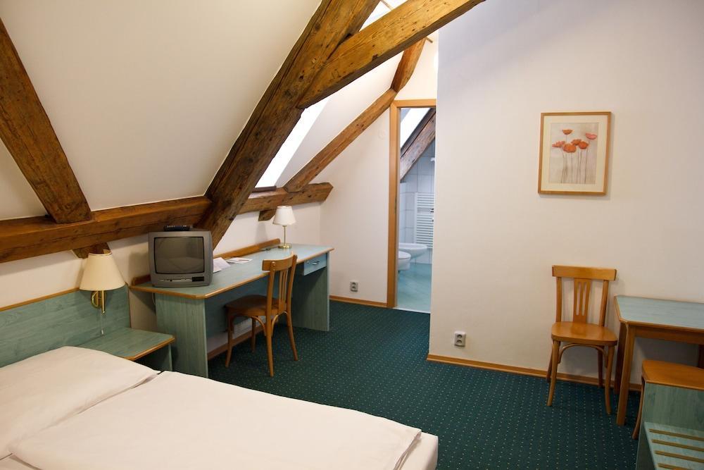 Adalbert Ecohotel Hotel 3*
