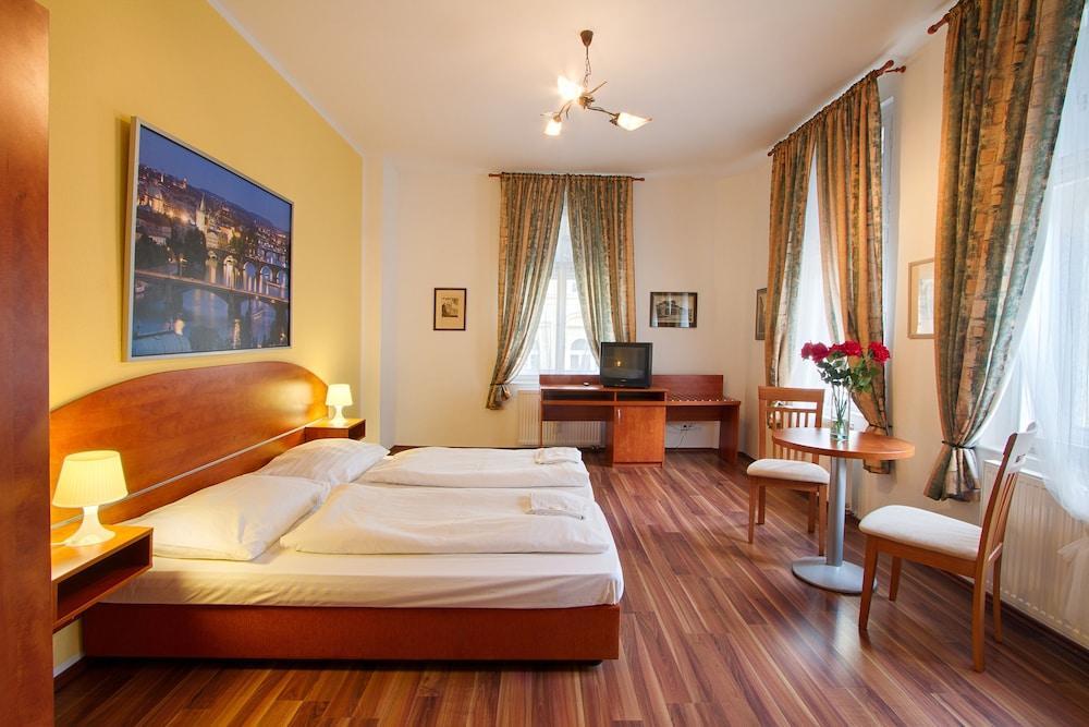 Amandment Aparthotel