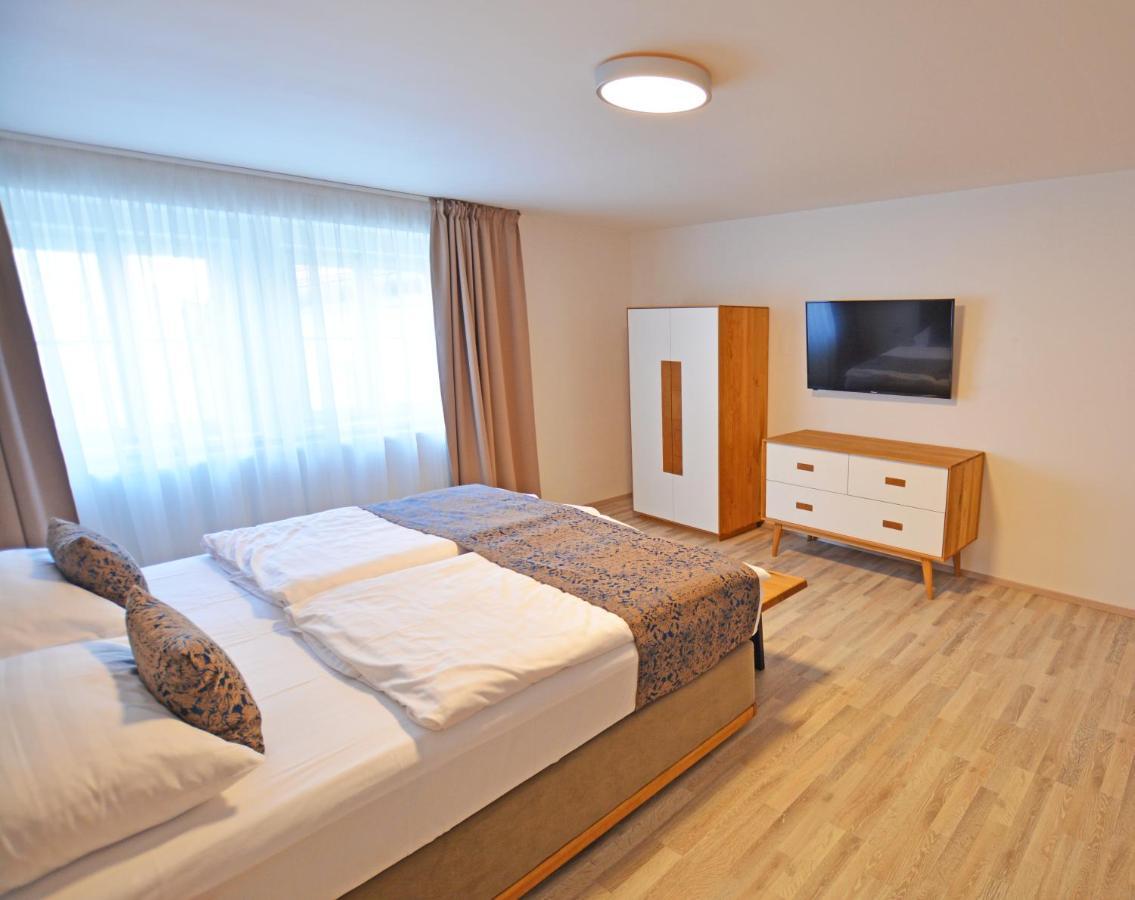 Karlova - Mostecka 10 St Depandance Aparthotel *