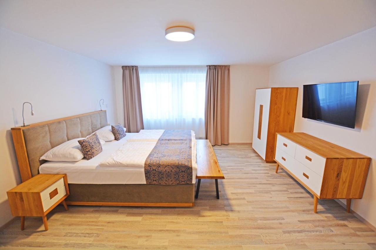 Karlova - Mostecka 10 St Depandance Aparthotel Prague