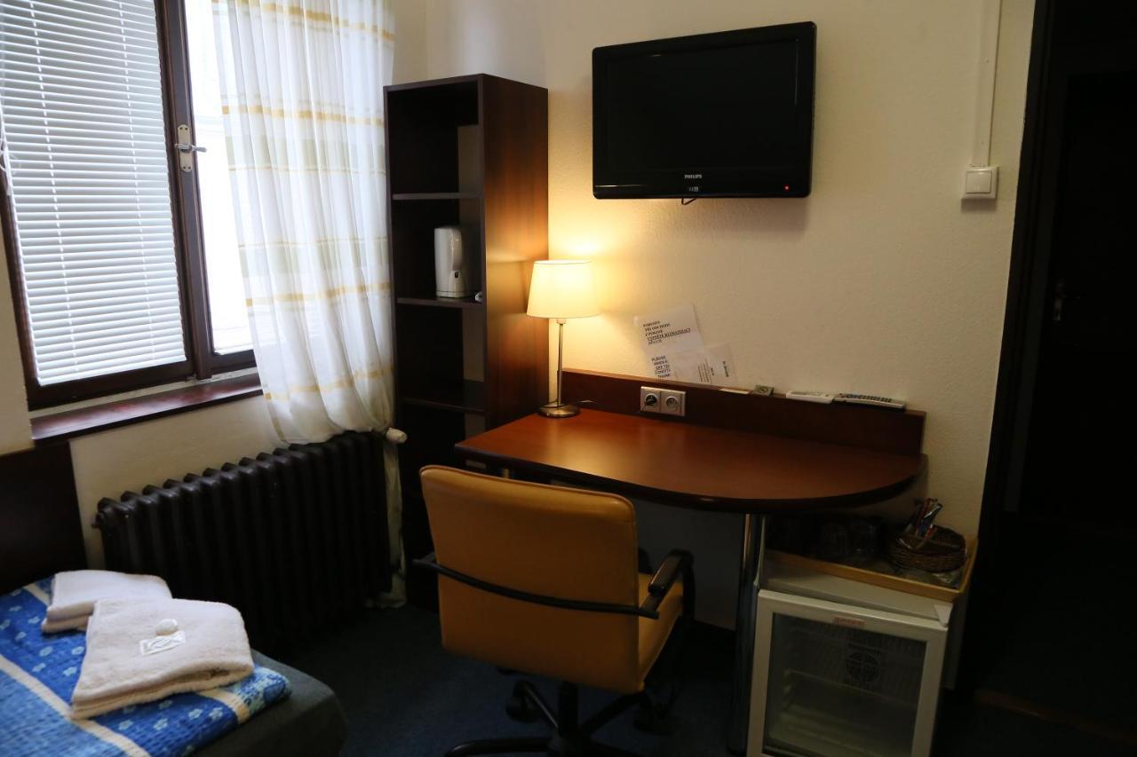 & Restaurace Na Rychte Han/Misafirhane 3*