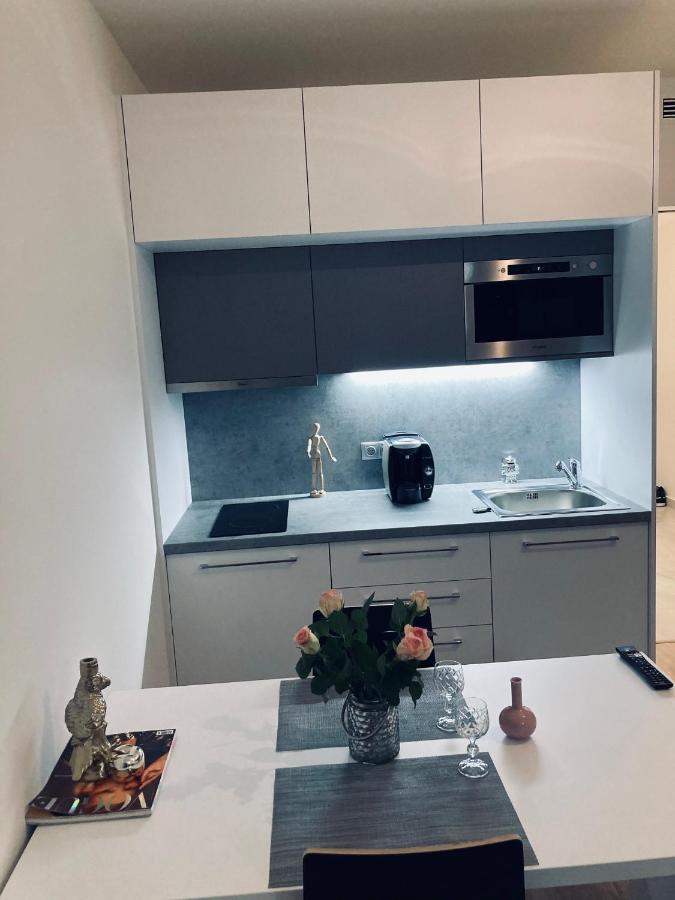 Blanc Harfa Design Appartement Prague