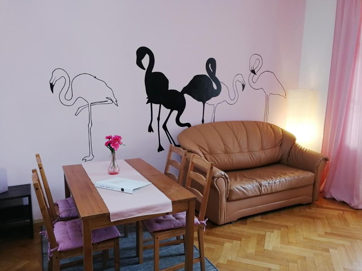 Konukevi Flamingo Prag