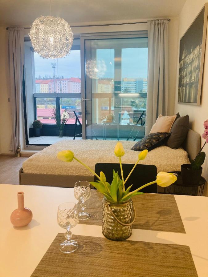 Blanc Harfa Design Appartement *