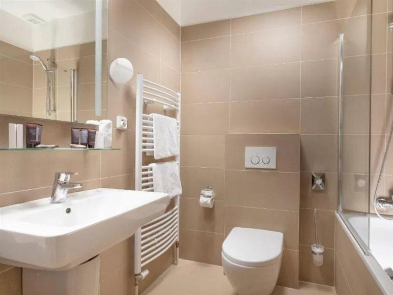 Otel Pod Vezi Prag