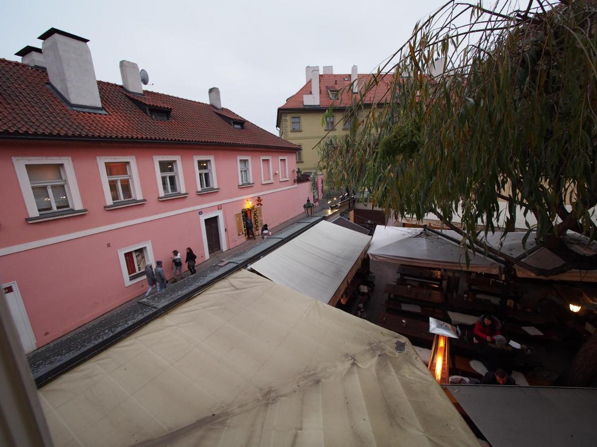 White Swan Boutique Apartment Prague