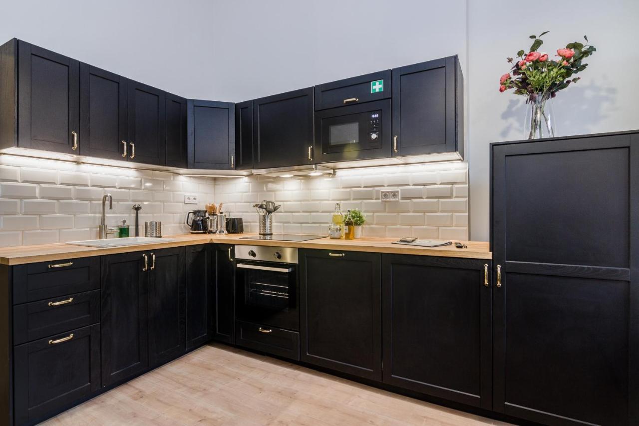 Modern And Huge Apts In Center By Michal&friends Prague