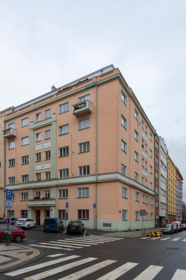 Homey Flat In Vinohrady By Days Prague