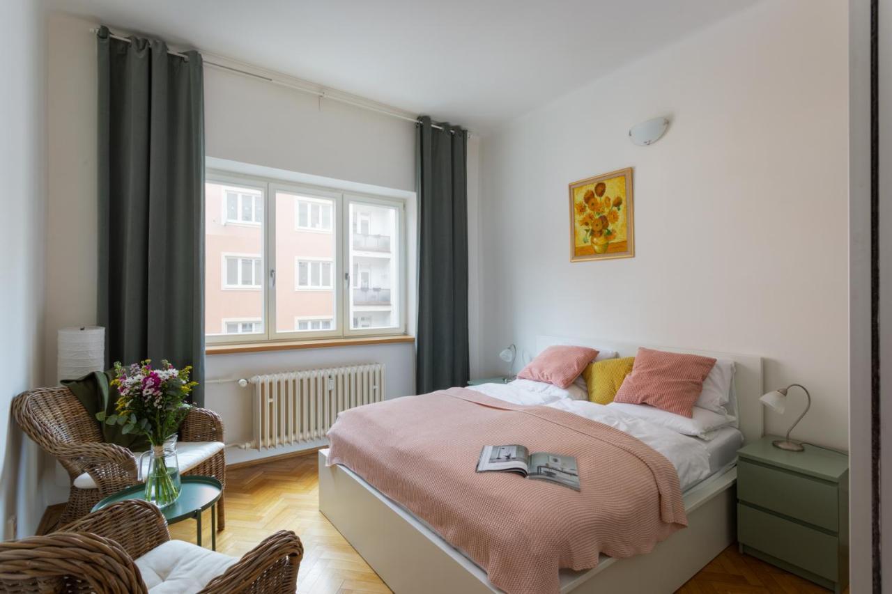 Homey Flat In Vinohrady By Days
