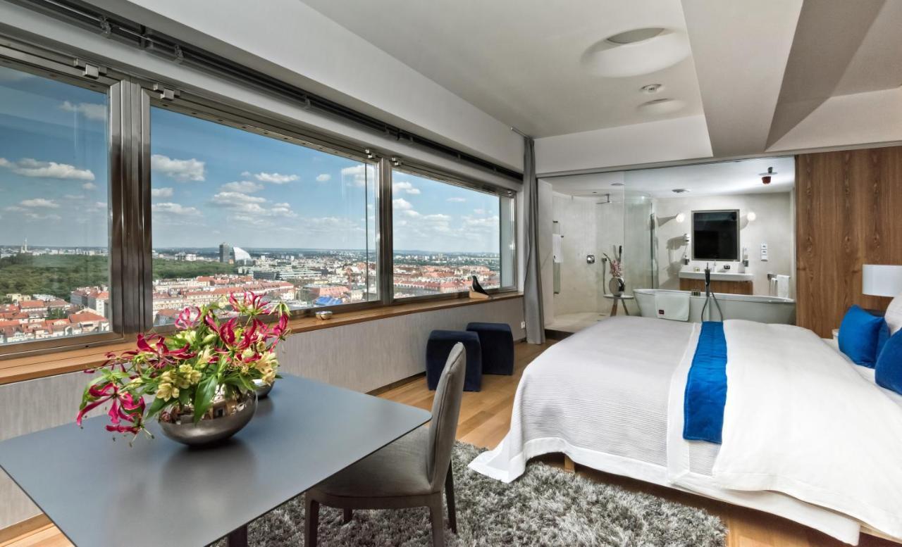 Hotel One
