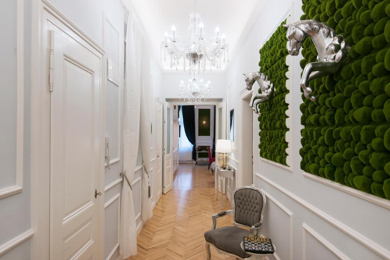 Vogue Near By Wenceslas Square Apartment *