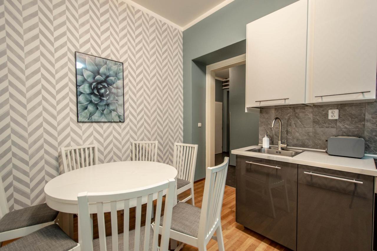 Ruzova By Ruterra Apartment Prague