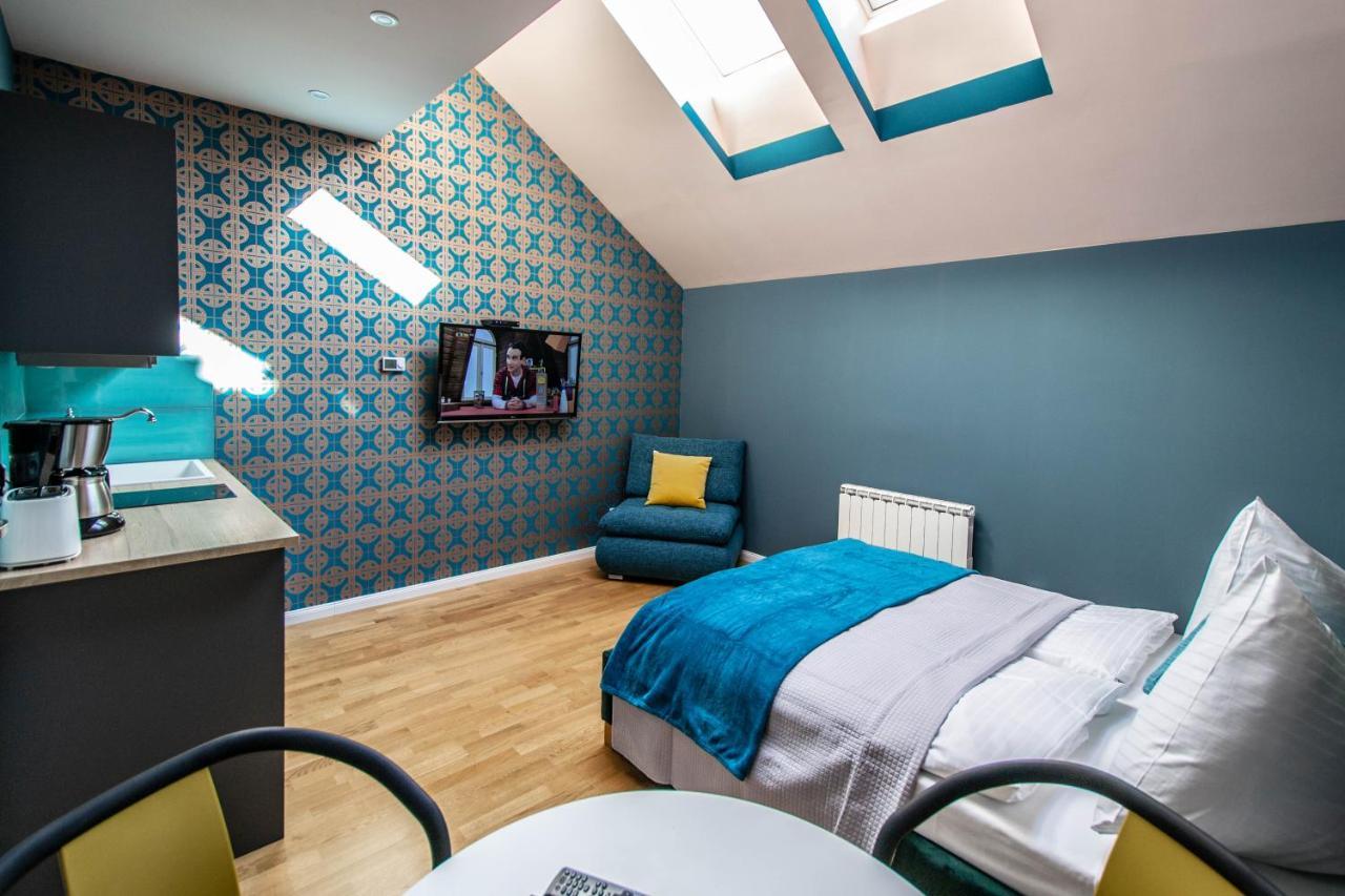 Apartamento Bourgeois In Cultural Heritage Building By Ruterra