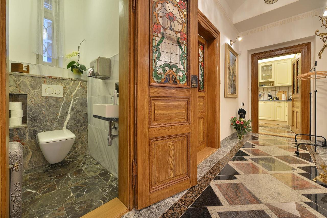 Dalia Janackovo Nabrezi Apartment Prag