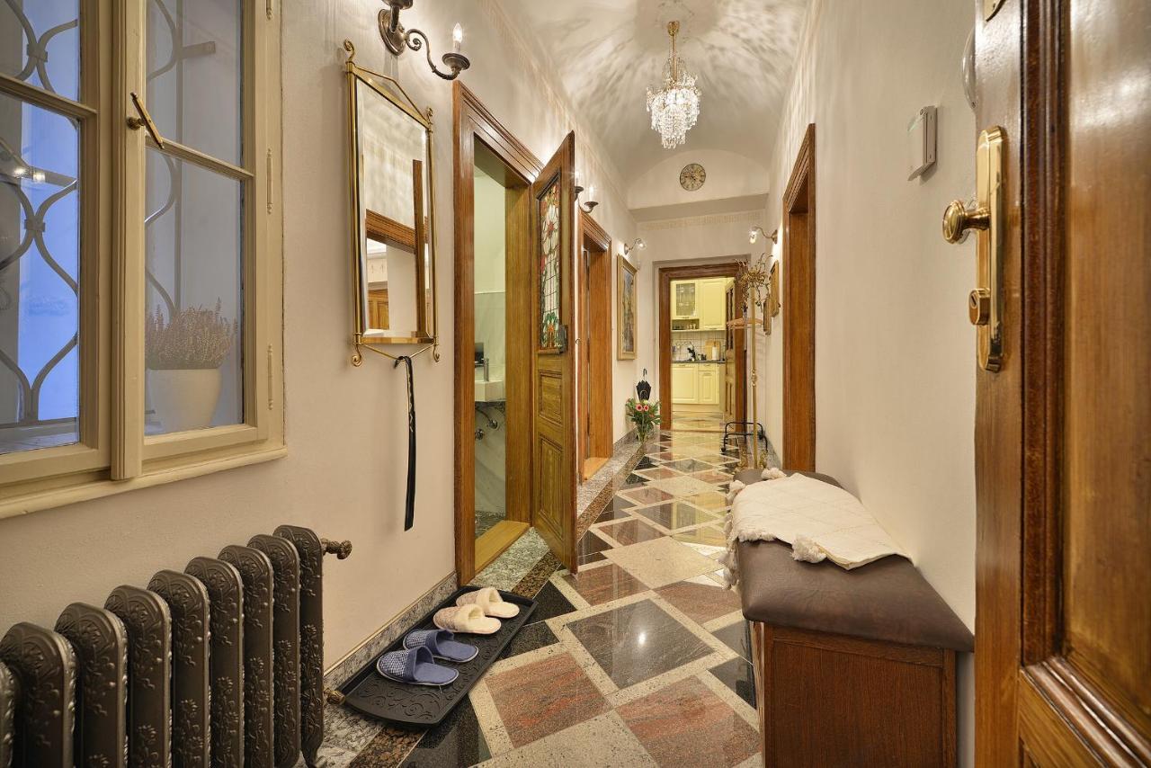 Dalia Janackovo Nabrezi Apartment Prag