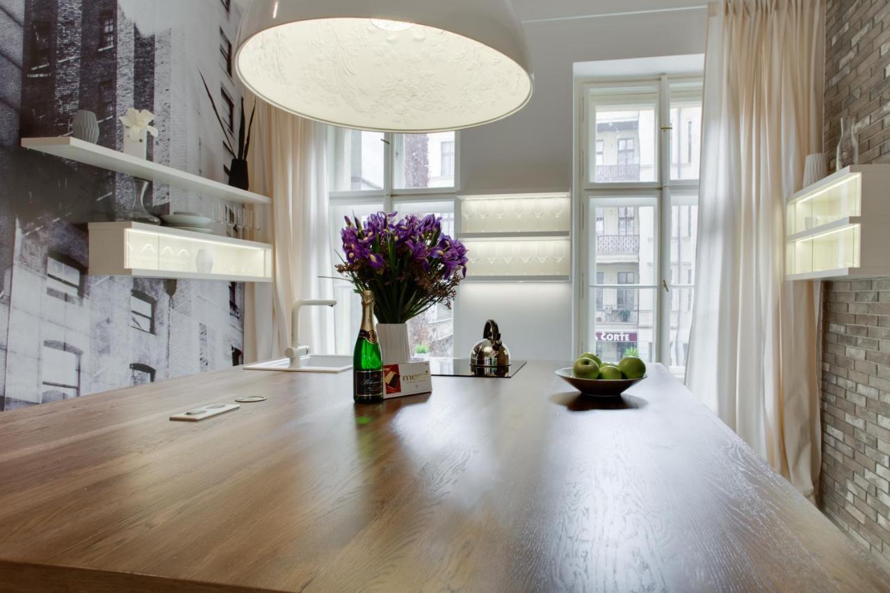 Bright Na Porici Appartement