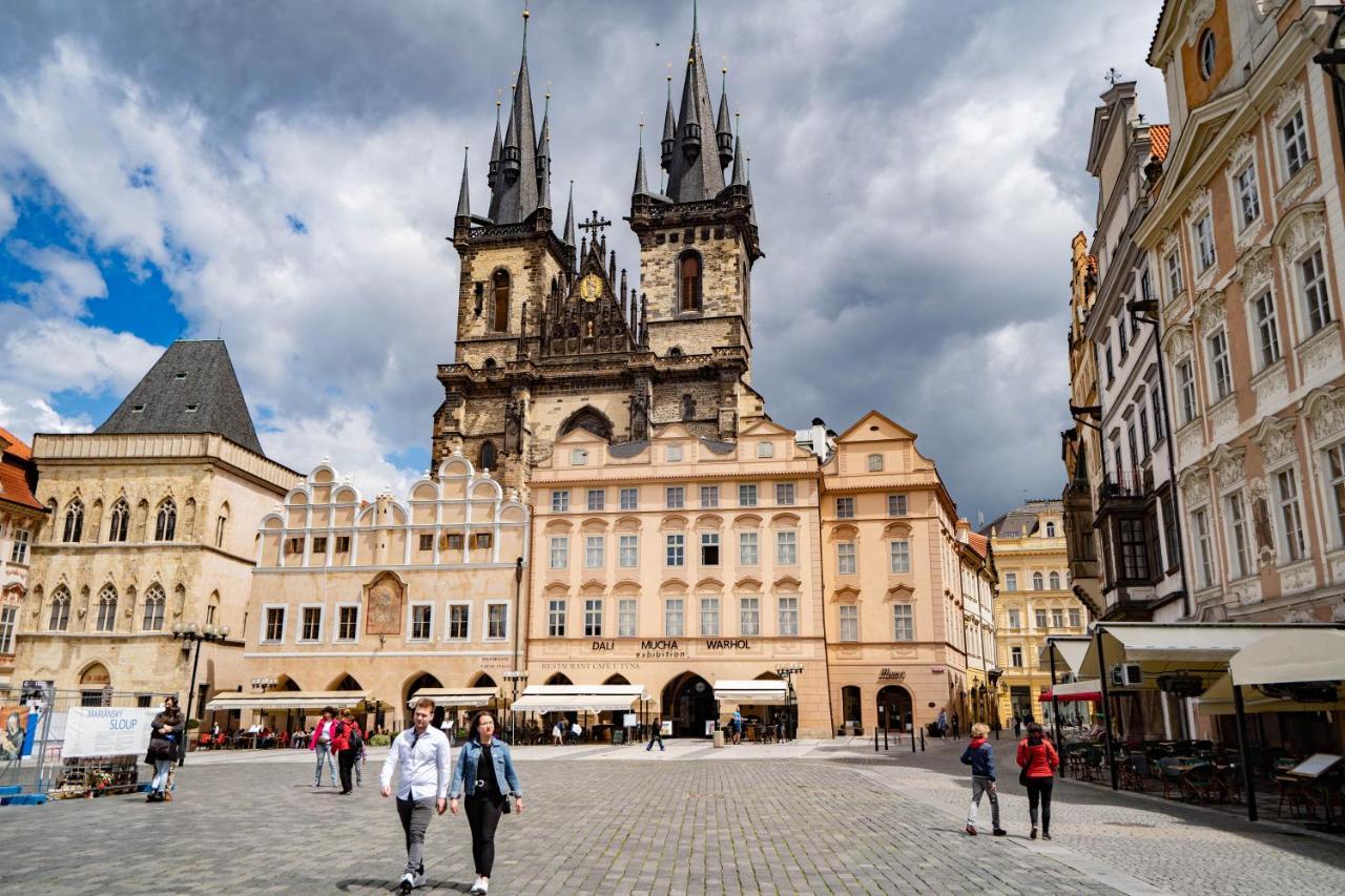 Appart hôtel Old Town Square Suites 2*