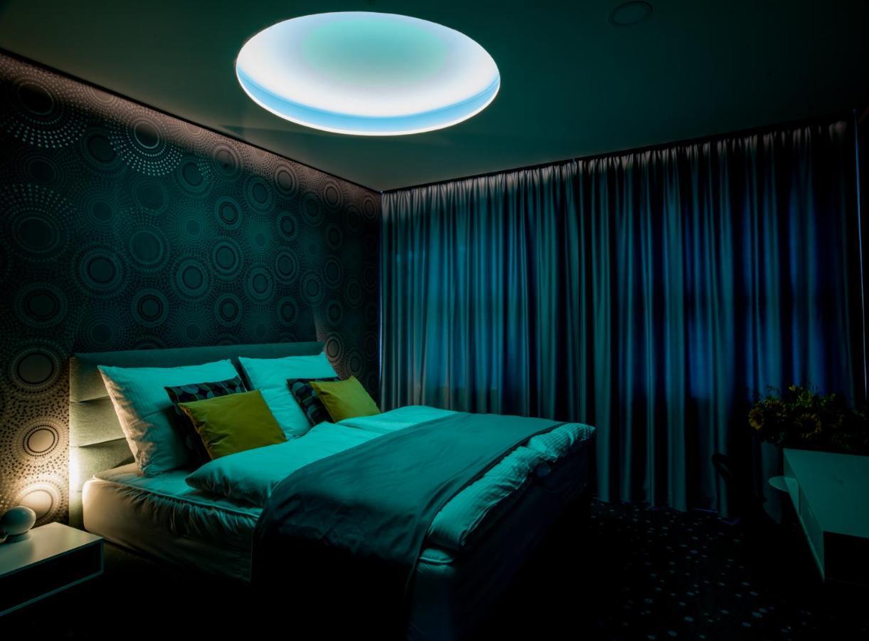 Rooftop Planet Hotel 4*