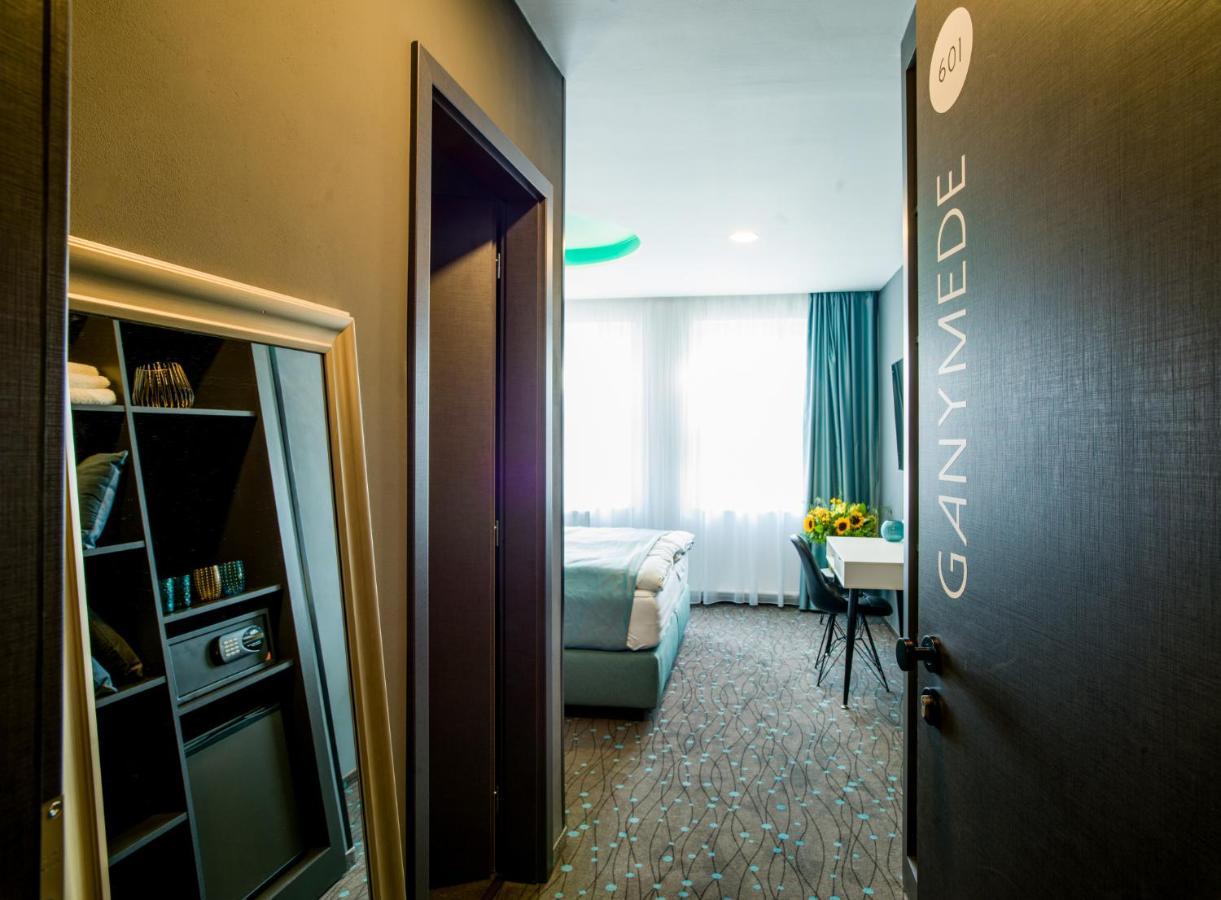 Rooftop Planet 4* Prag