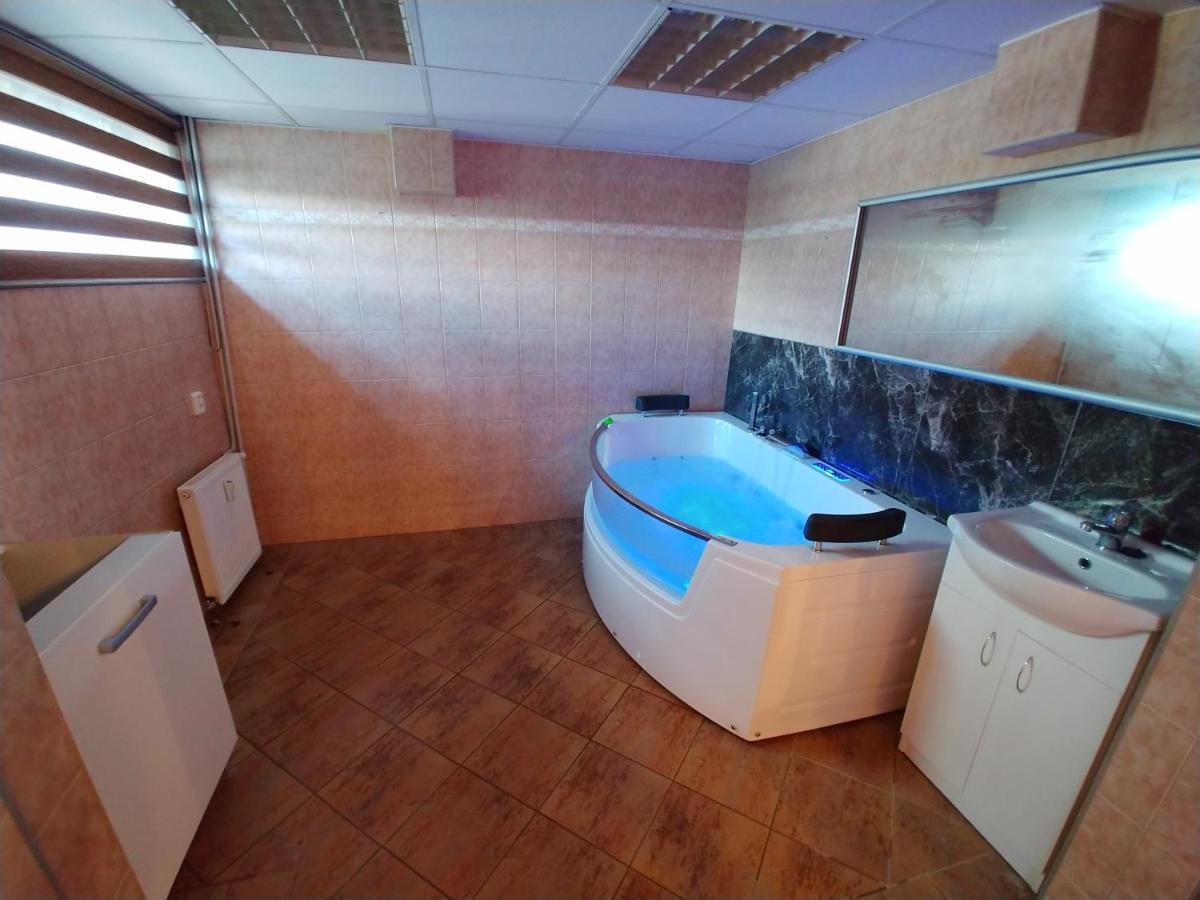 Wellness Studio Se Saunou A Virivkou Apartment Prague
