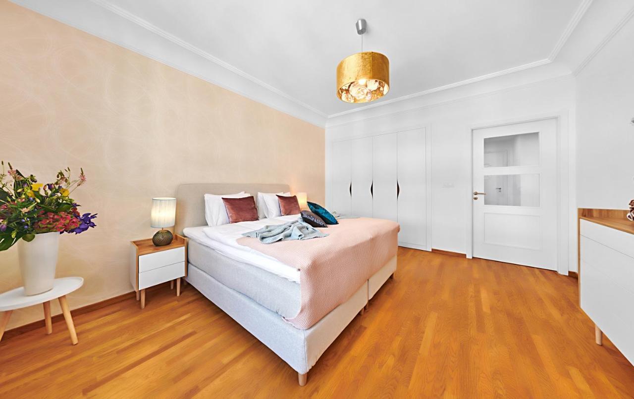 Palace Dlouha - Old Town Apartment Prague