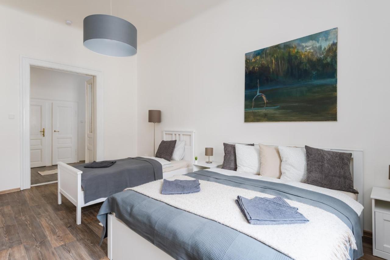 Apartment Airstay Gallery Vinohrady Prague