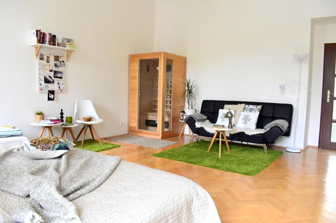 Wellness Florenc Apartment