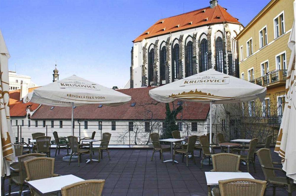 Ea Julis 4* Praga