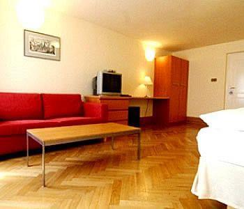 Hotel Mostecka 12