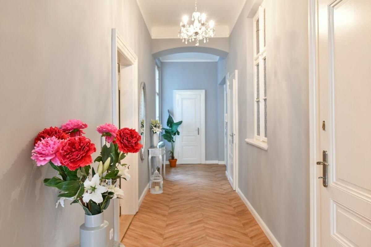 Apartment Cityscape Wenceslas Square Prague