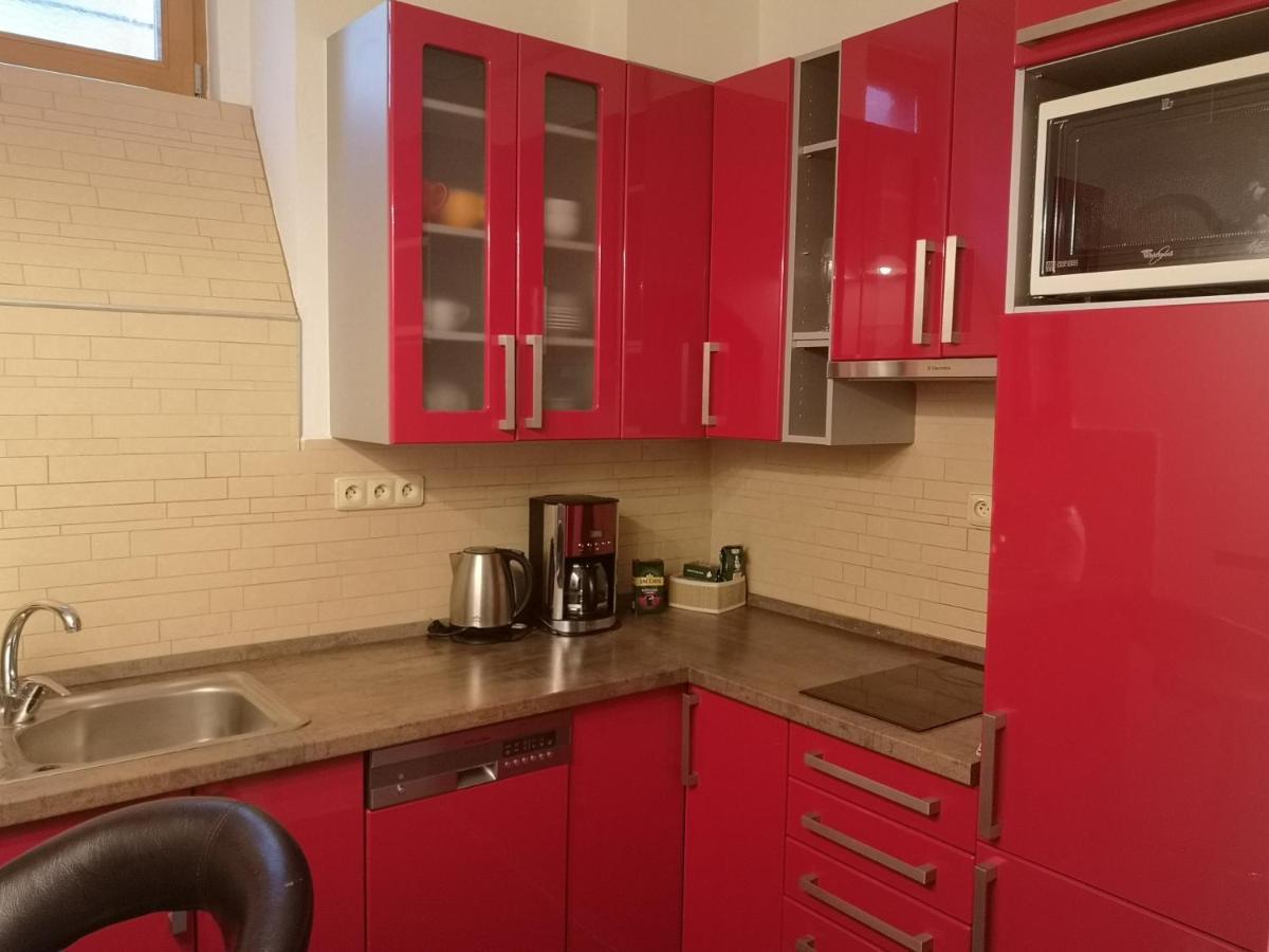 Hanspaulka Garden Apartment *