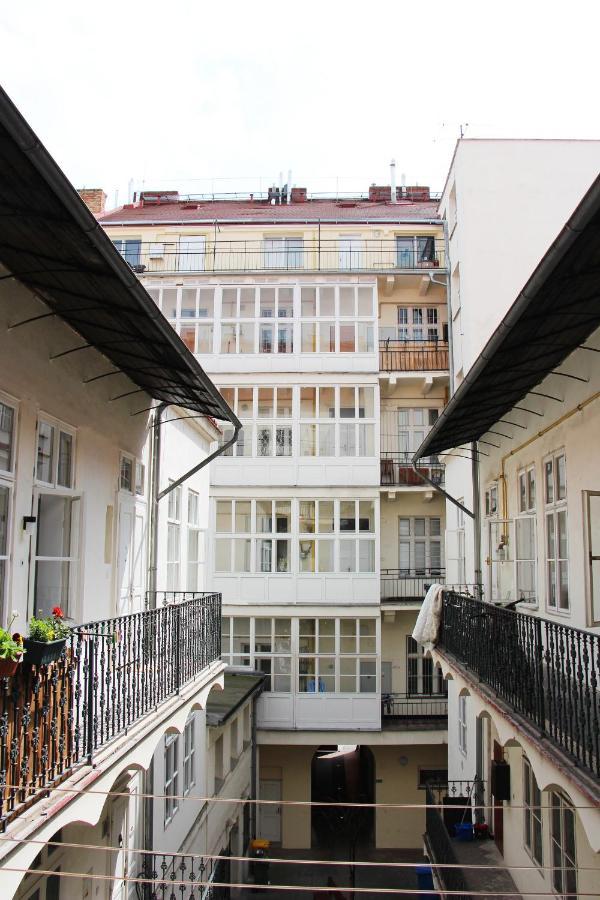 Apartment Downtown Designer Karlin *