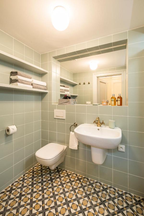 Apartment Downtown Designer Karlin