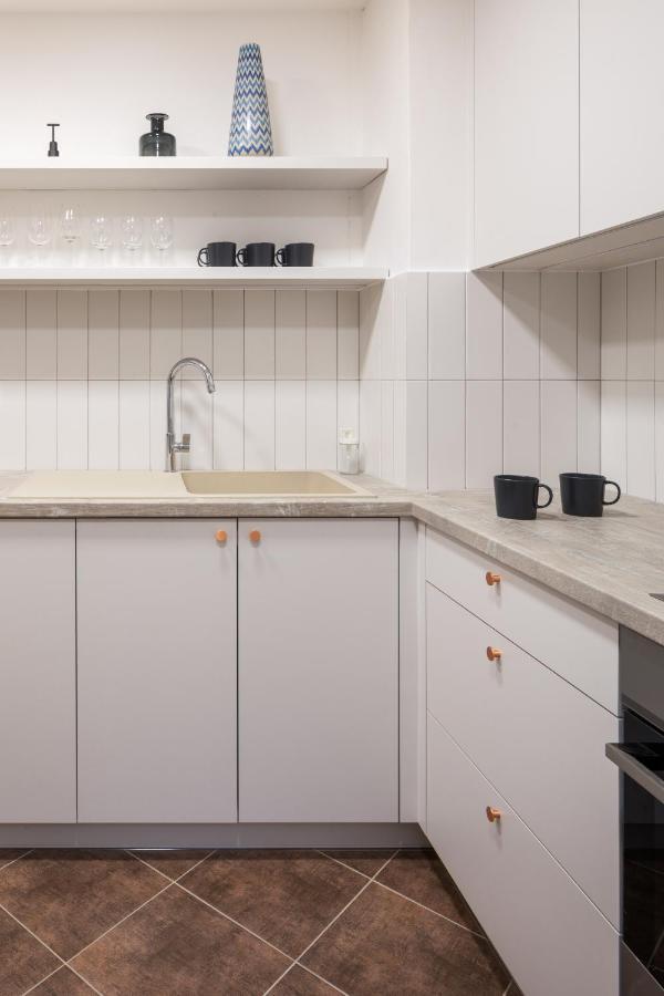 Minimalistic House In Vinohrady By Days Prague