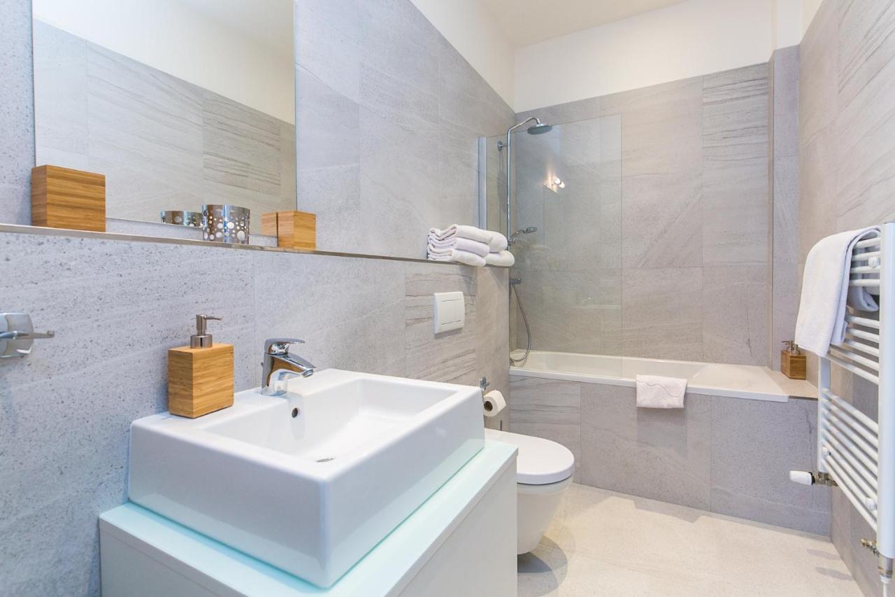 Apartment Location Old Town Brand New 2bd *