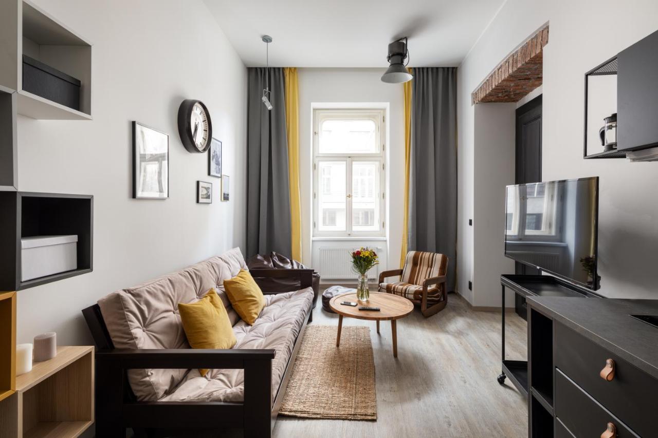 Apartment Designer In New Town By Days - 