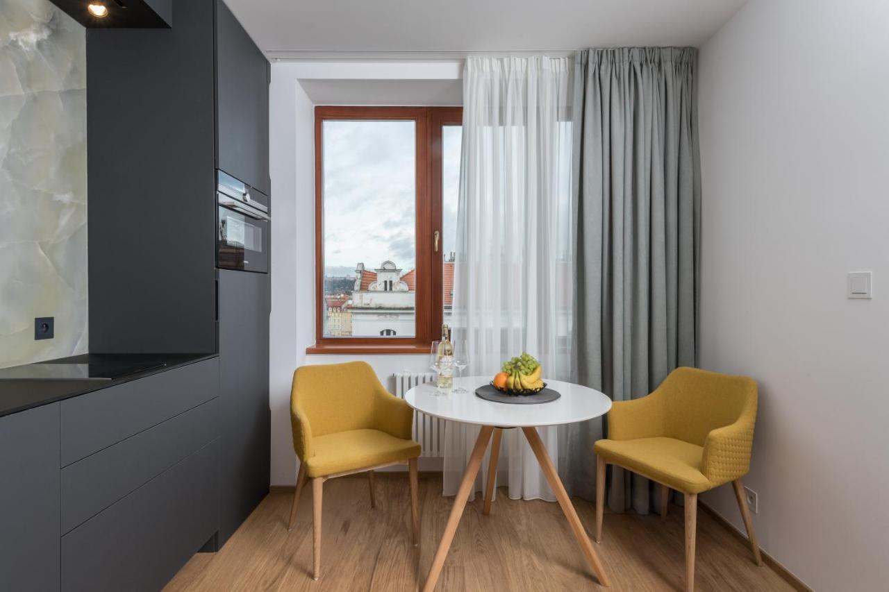Fully Renovated Stylish Duplex In A Convenient Location Prague