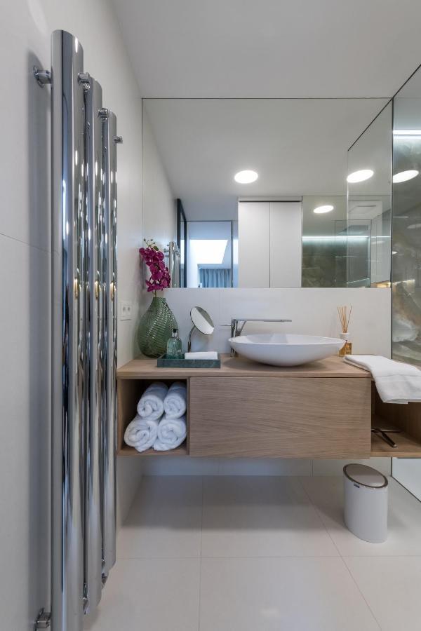 Fully Renovated Stylish Duplex In A Convenient Location * Prague