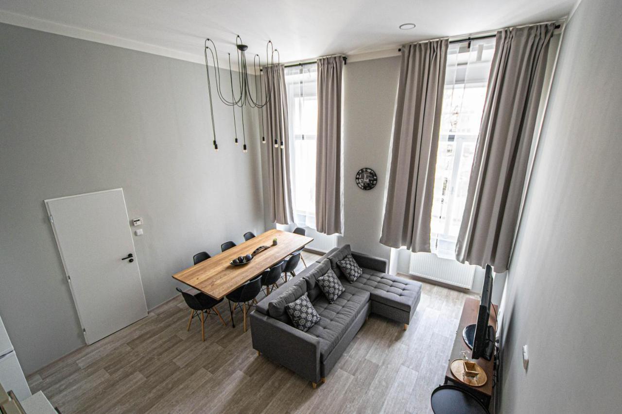 Sightseeing By Ruterra Apartment