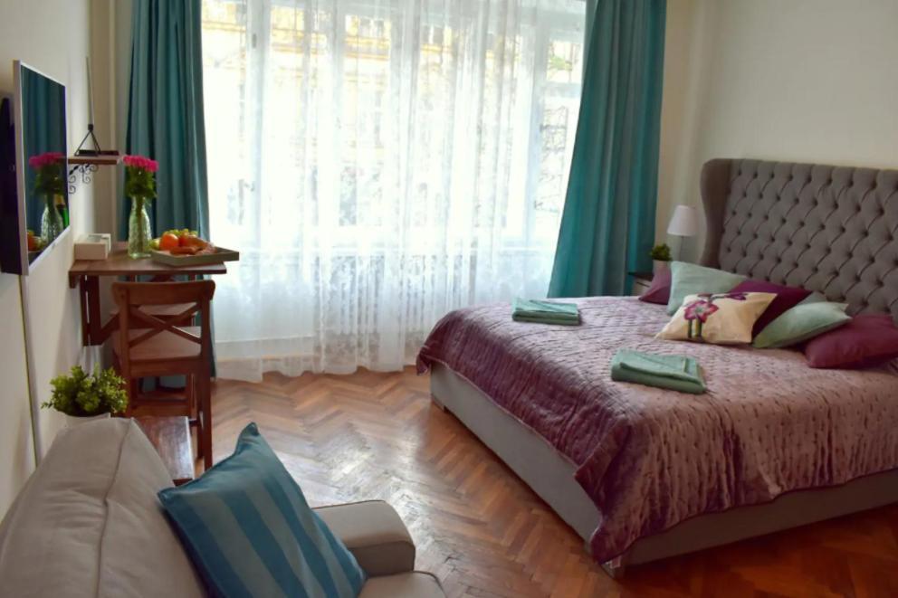 Romantic Karlin Appartement