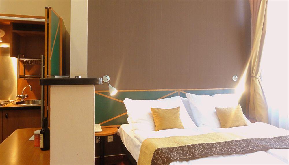 Mala Strana 4*