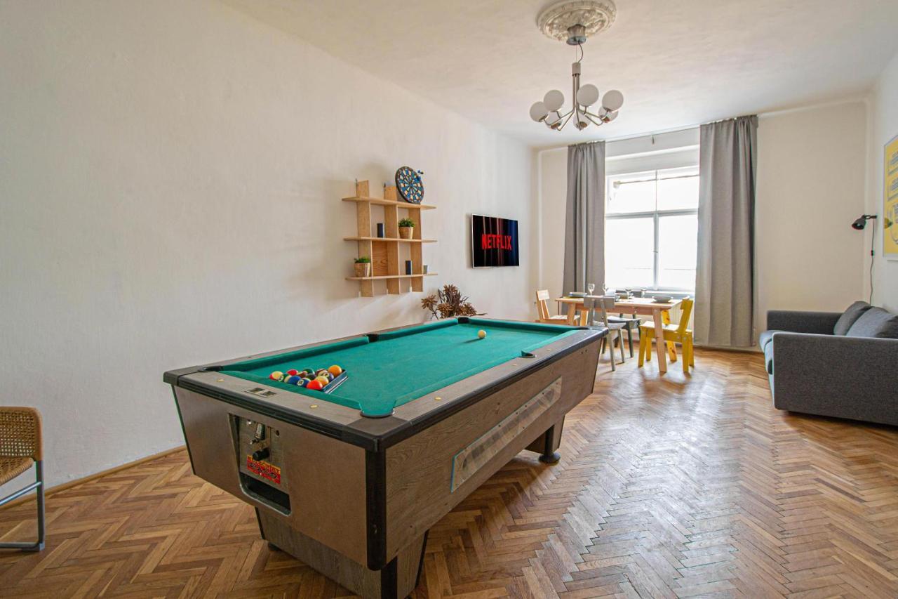Daire Super Billiard And Darts Big Prag